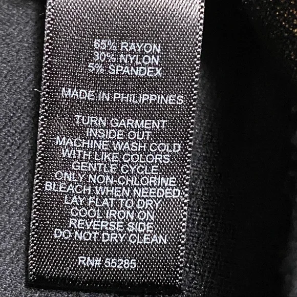 EXPRESS Gold Glittery Mini Skirt - Picture 6 of 6